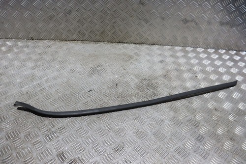 Ford fiesta mk7 windscreen - mk7, ns