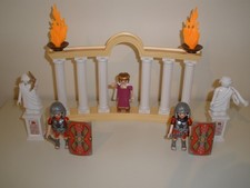 Playmobil Roman Colosseum, Statues on Plinths, Emperor + Roman Legionnaires.