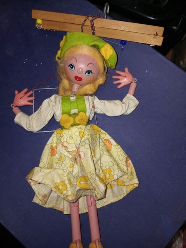 Pelham puppets tyroleon - pelham,
