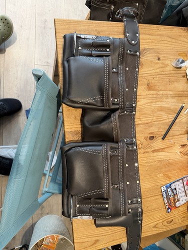 Buffalo dark brown leather - dark,