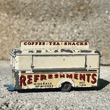 P679-MATCHBOX LESNEY No74A MOBILE REFRESHMENTS CANTEEN.CREAM