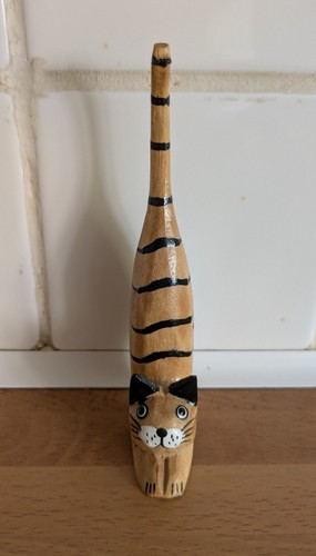 Vintage wooden folk art cat - wooden,