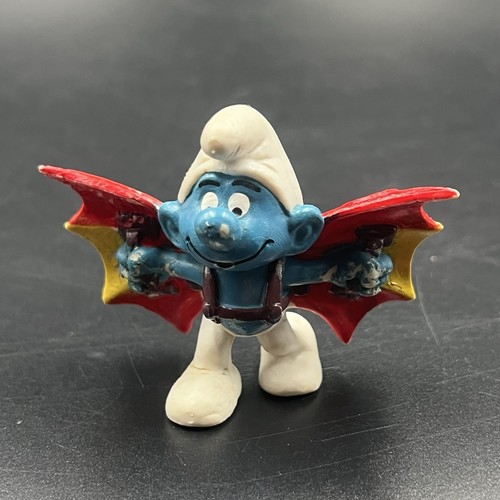Vintage hang glider - hang, smurf