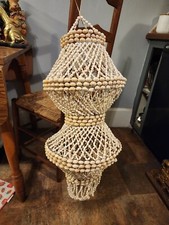 Vintage Cascading Seashell
