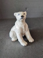 VINTAGE WHITE SITTING POLAR BEAR CHINA FIGURINE/ORNAMENT