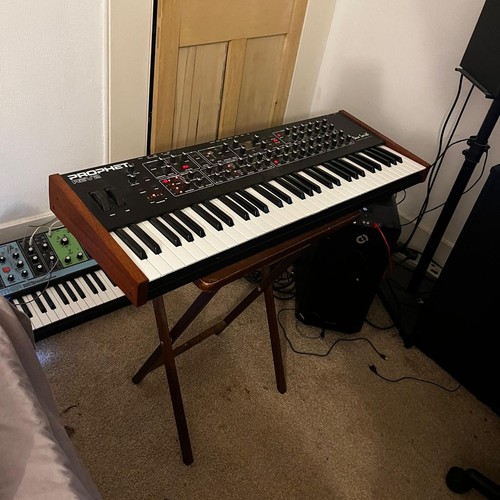 Prophet rev2 voice analog - rev2, |