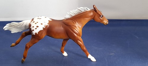 Breyer model horse - breyer,