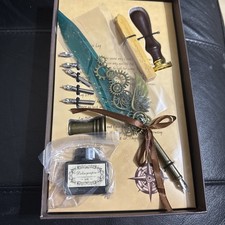 Green Quill Pen and Ink Set