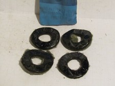 77  FORD GRANADA  INSULATORS