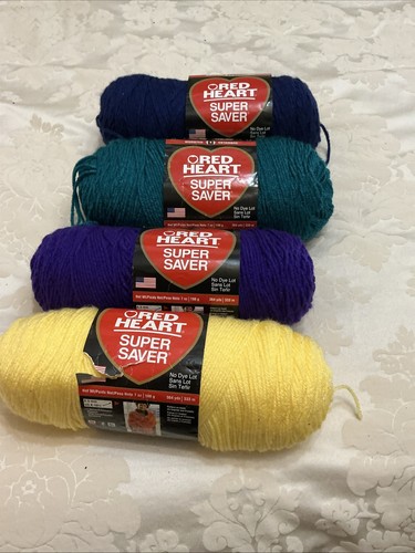 Red heart wool balls - red, 4