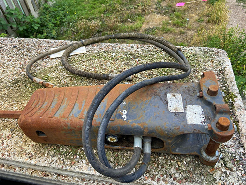 Hydraulic breaker hammer - breaker,