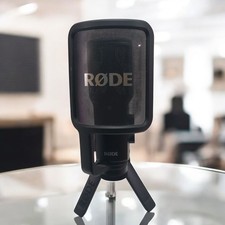 RODE NT-USB | Professional Condenser USB Mic - Ideal for podcasts, VLOGs,