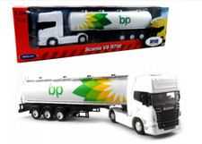 Scania V8 R730 Tank BP Oil Gas Swedish Truck Model Diecast White Toy 1:64 Welly
