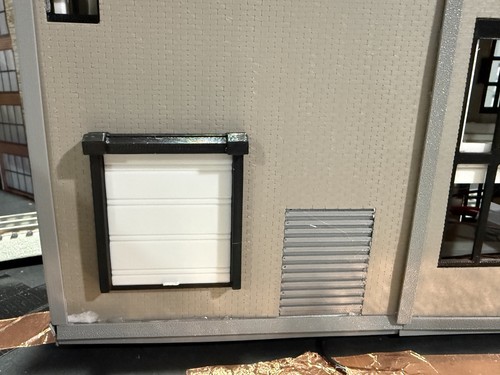 Scale loading dock truck - o,