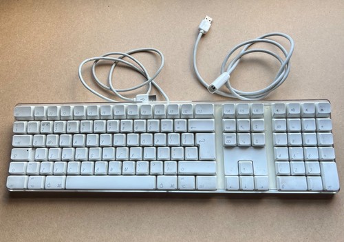 Apple a1048 wired keyboard - apple,