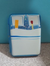 PYLONES Vintage Metal