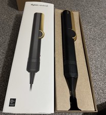 Dyson Airstrait Hair