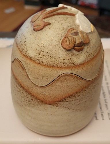 Beautiful studio pottery - , colin
