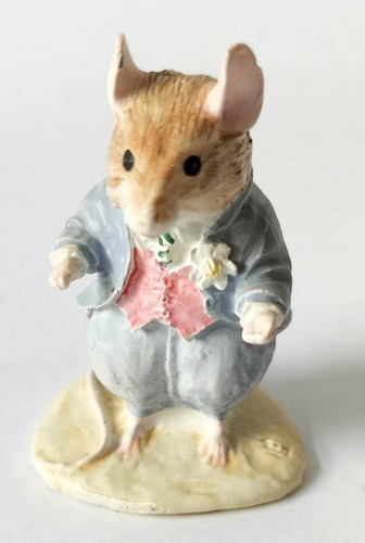 Brambly hedge dusty dogwood - brambly,