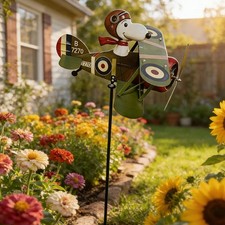 2D Metal Snoopy Pilot Flying