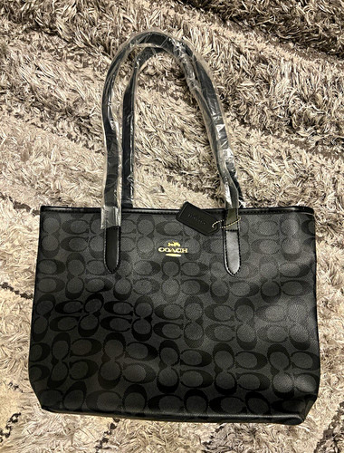 Coach signature monogram - signature,