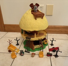 EWOK FAMILY HUT STAR WARS 1985