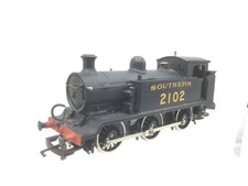 Hornby OO Gauge SR Black E2