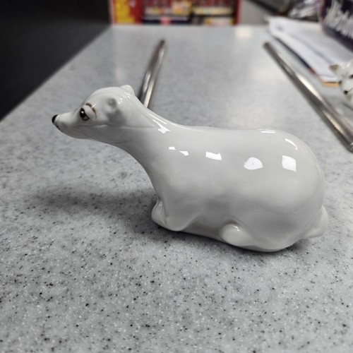 Coalport white polar bear - ,