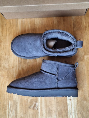 New ugg grey - new, boots