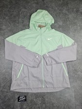 Nike Mens Vapour Green Windbreaker Very Popular And Sold Out Online.