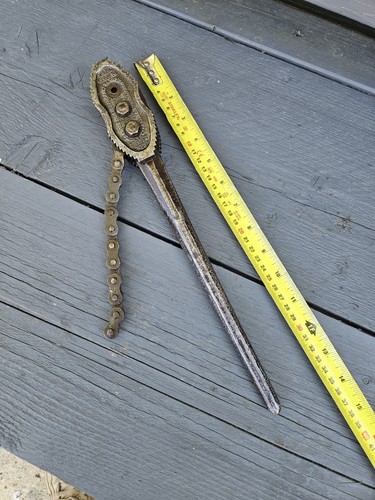 Small vintage record - 230, chain