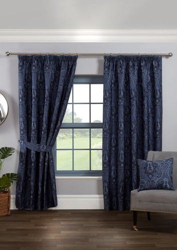 Pencil pleat curtains - 3",