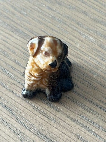 Vintage wade whimsies - wade, seated