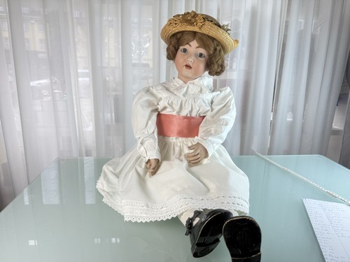 Artist doll old - , porcelain