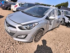Hyundai i30 2011 - hyundai, door