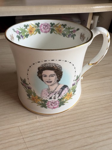 Queen elizabeth memorabilia - queen,
