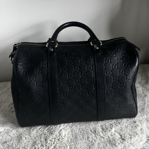 Black gucci embossed - gucci, gg