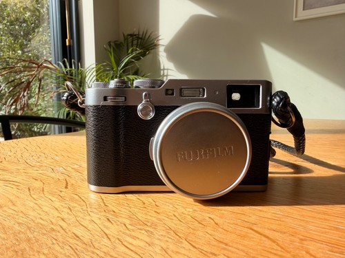 Fujifilm x100f compact digital - fujifilm,