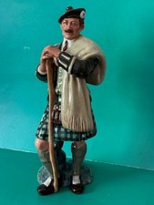 ROYAL DOULTON HN2361 THE LAIRD
