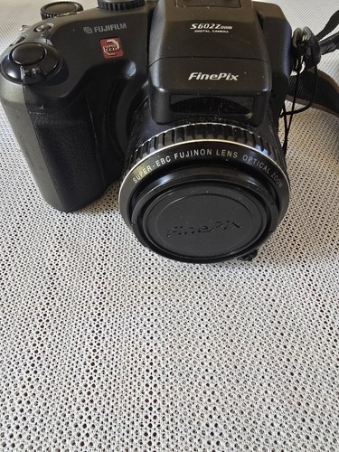 Fujifilm finepix s602 zoom - s602,