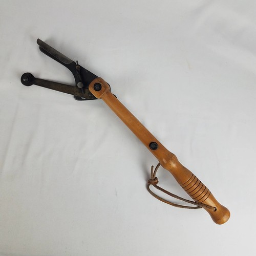 Vintage clay pigeon - vintage,