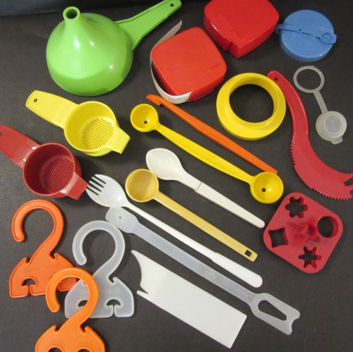 Tupperware lot vintage kitchen - lot,