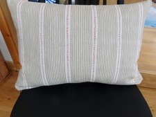Vanessa Arbuthnott - 20 x14" - ‘’  Classic Design  D-Sided  Cushion Cover -  Zip