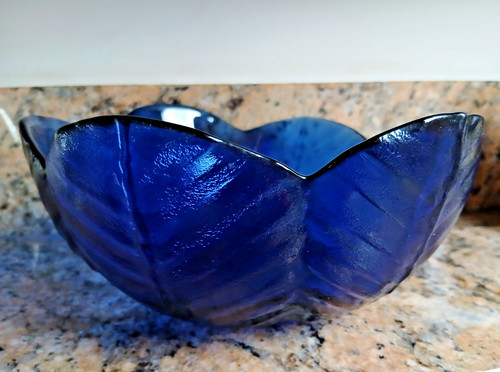 Cobalt blue glass bowl leaf - blue,