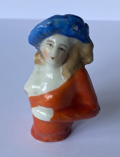Lovely small vintage hand - lovely, 2”