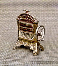 VINTAGE METAL MINIATURE MODEL