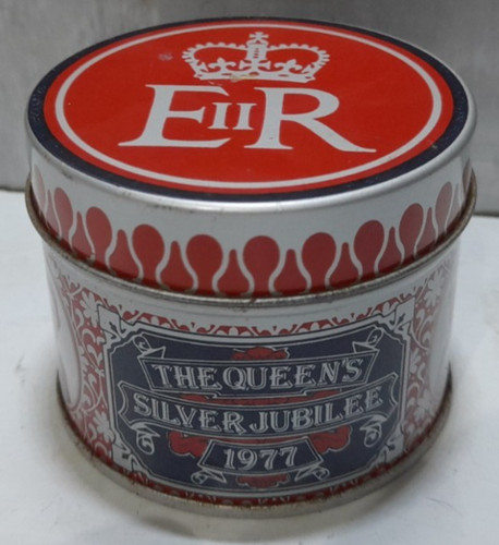 Vintage silver jubilee 1977 - silver,