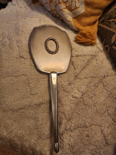 Beautiful sliver plate hand - sliver,