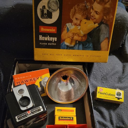 Kodak brownie hawkeye flash - ,
