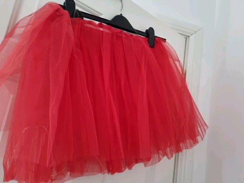 Red light tutu - red, up